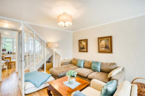 Homely 4 Bedroom House in Brixton